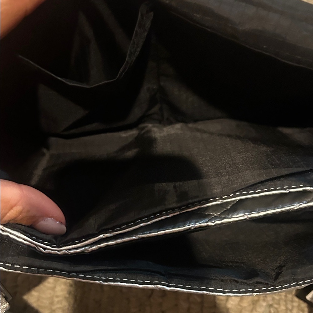 Haute Store Silver Quilted Crossbody Bag - Picture 8 of 9